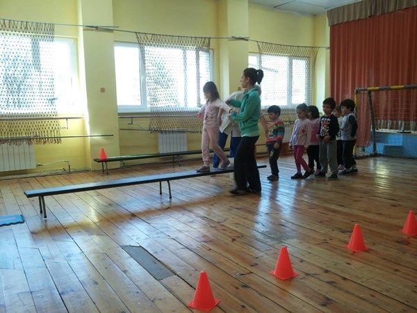 ЗДРАВ И СИЛЕН ЩЕ СЪМ АЗ, ЩОМ СПОРТУВАМ ВСЕКИ ДЕН И ЧАС - ДГ Слънчице - Велинград