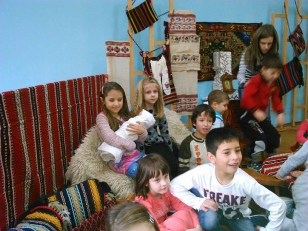 БАБИНДЕН В ОДЗ СЛЪНЧИЦЕ 2015 - ДГ Слънчице - Велинград